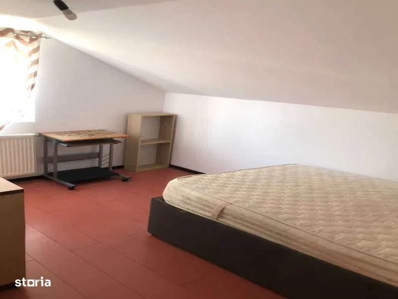 Casa cu 4 camere - Cartier Plopi - Imagine principală: 4/7