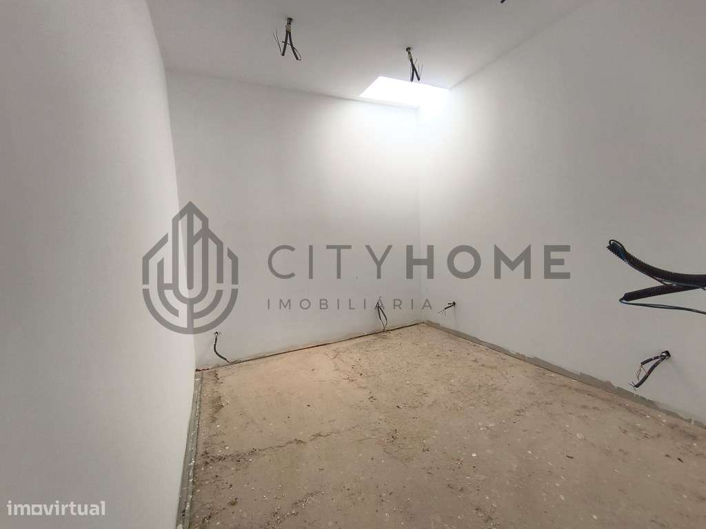 Moradia T1 em recuperação - Grande imagem: 3/20