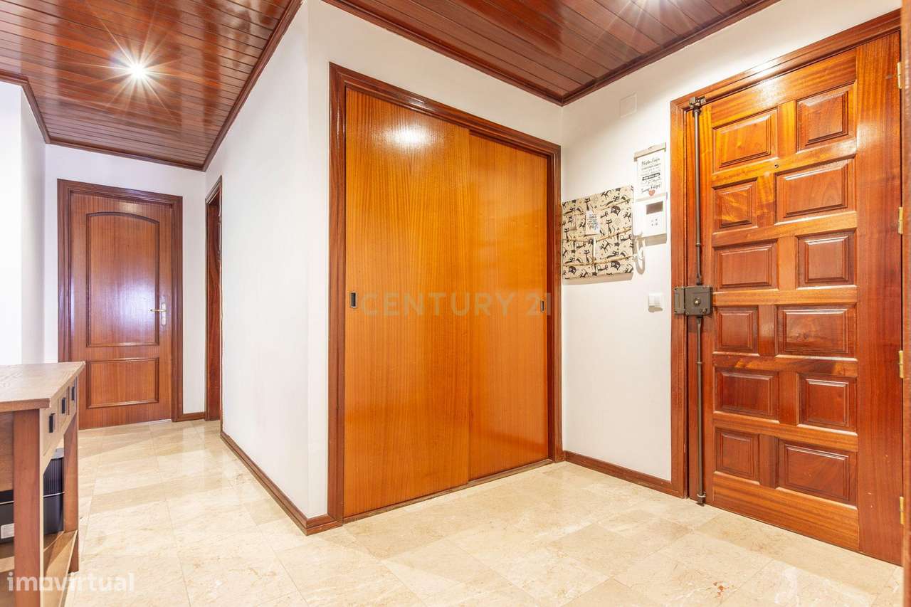 Brejos de Azeitão/ Brejoeira - Apartamento de 4 assoalhadas com varand - Grande imagem: 4/20