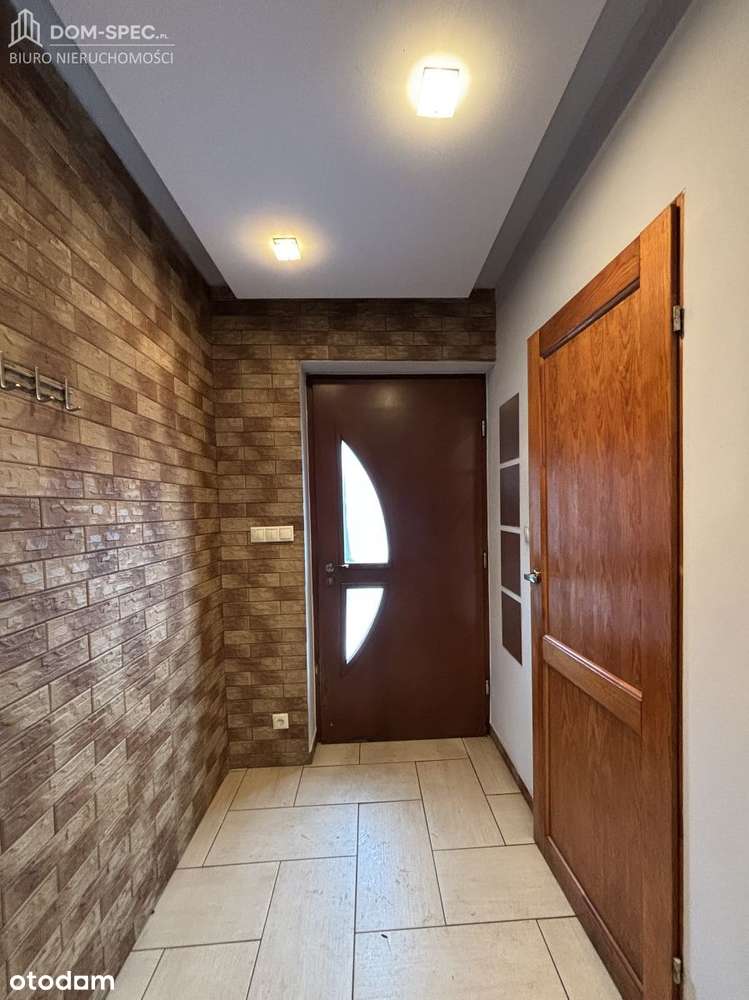 Przestronny dom wolnostojący z ogrodem, kominkiem-4