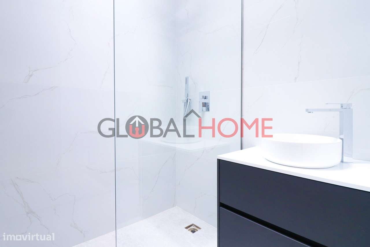 Moradia T3 Nova com Terraço e Piscina em São Pedro da Cova-56