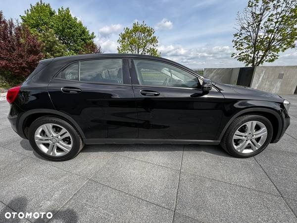 Mercedes-Benz GLA 180 (CDI) d 7G-DCT - 7