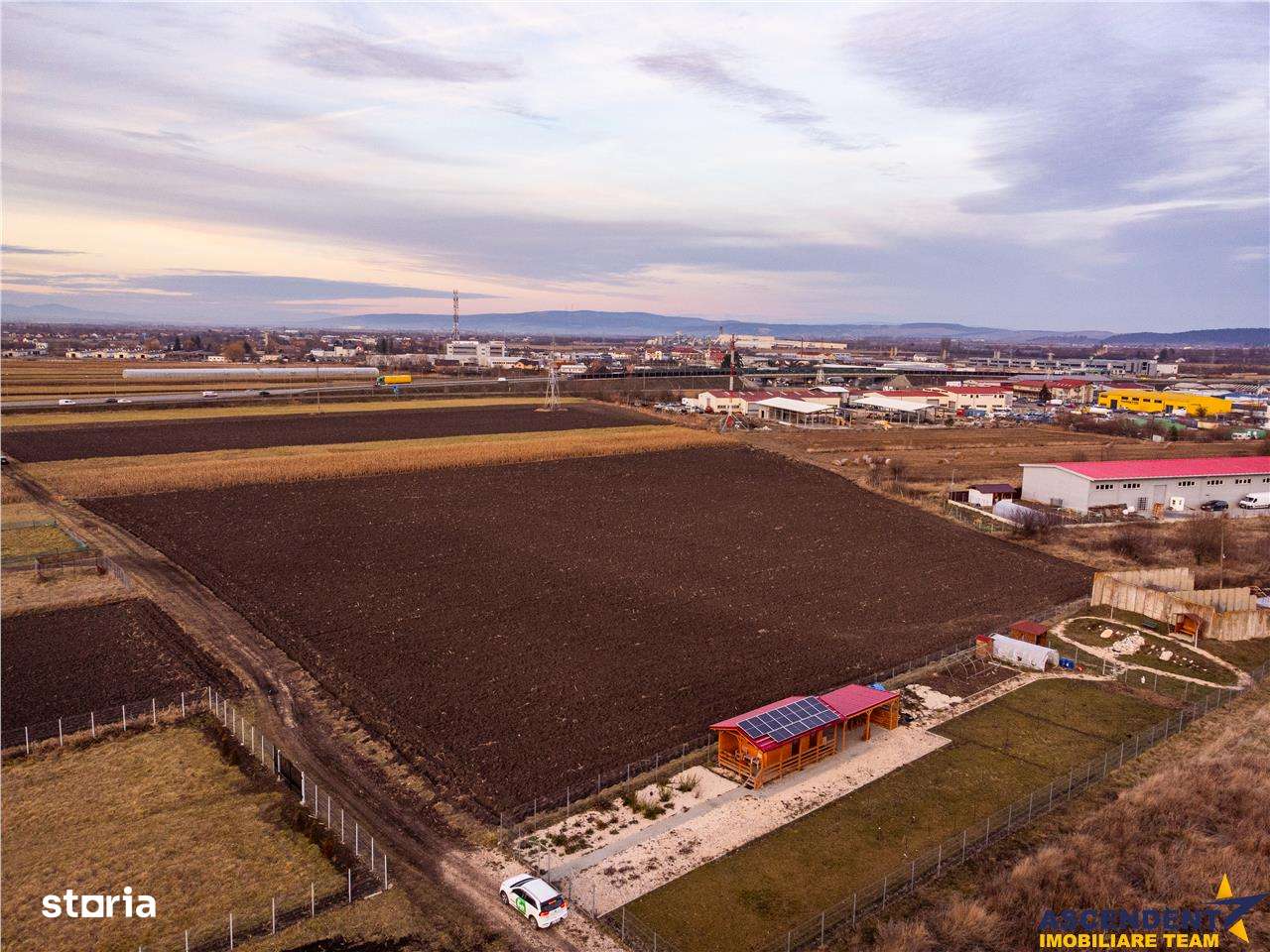 Film!Potential rezidentialinvestitional, 5.000 mp intravilan,privelist - Imagine principală: 5/7