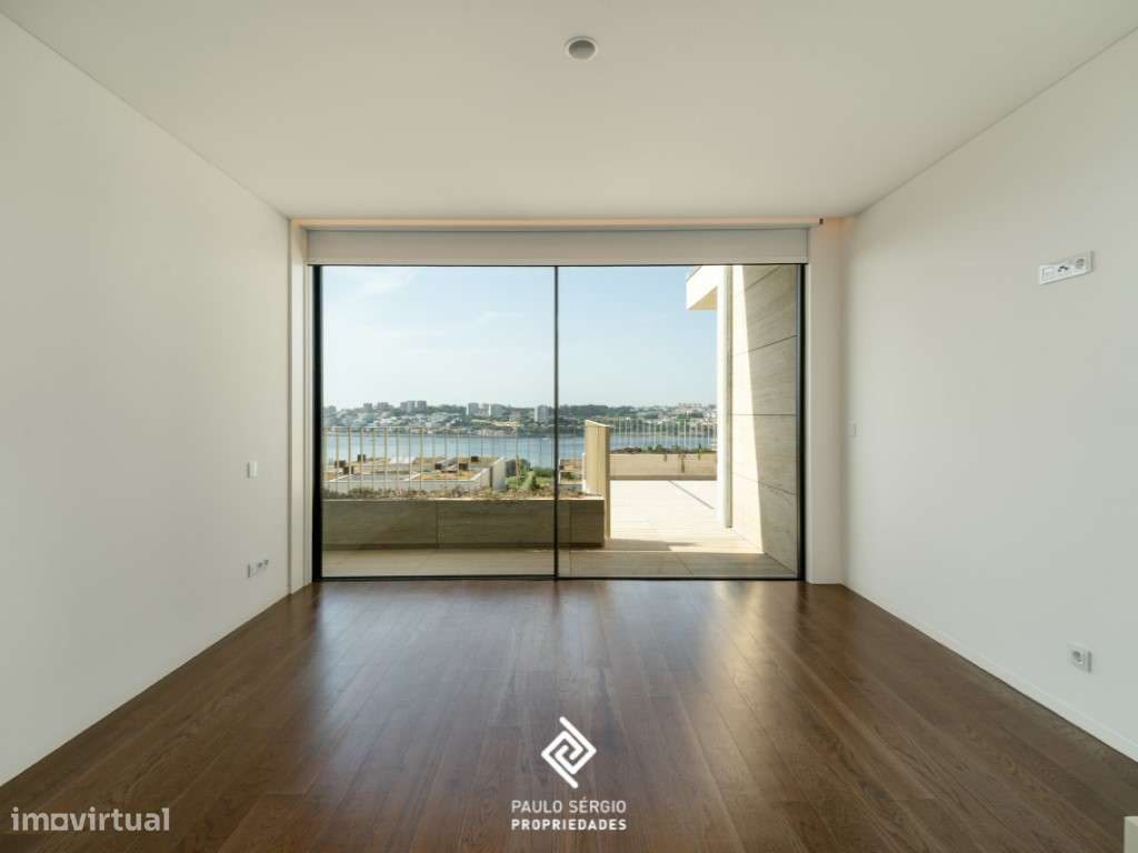 Moradia de Luxo T4 na Quinta Marques Gomes-13