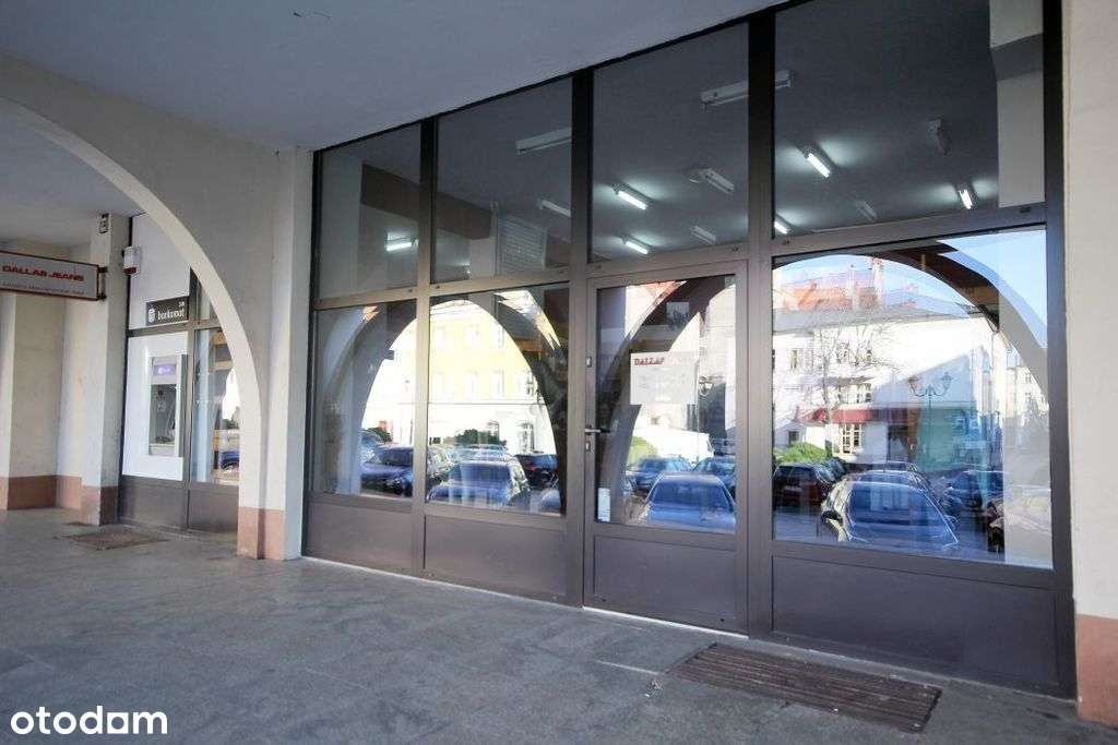 Atrakcyjny lokal w centrum miasta pod arkadami - Pełny obrazek: 3/9