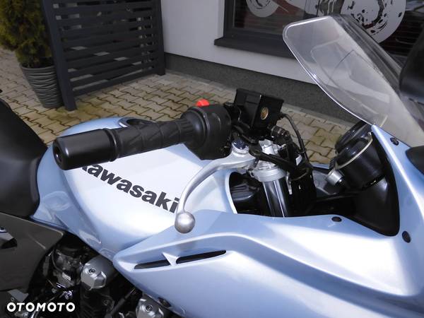 Kawasaki ZR - 6