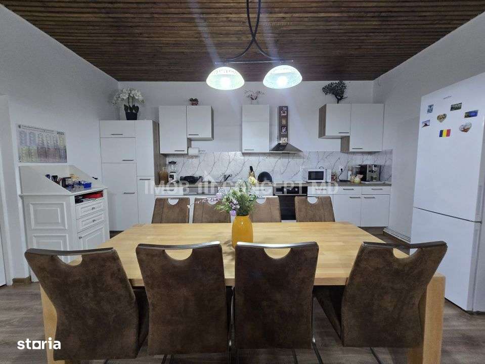 Vanzare Casa cu 3 camere si teren de 4000 mp in Soimari-Prahova-9