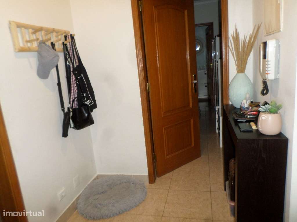 Excelente apartamento T2 : apresente-nos a sua proposta-16