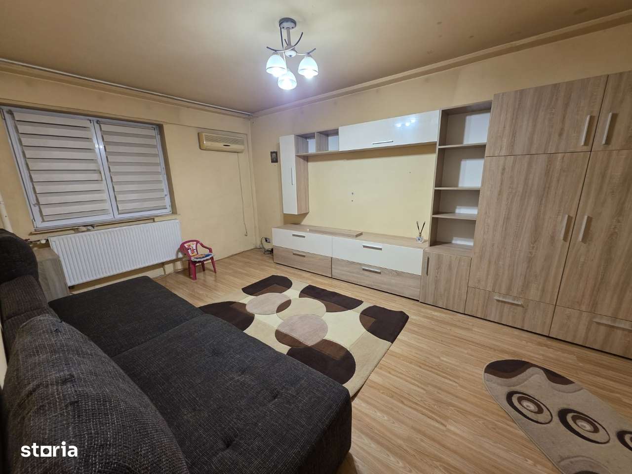 Titan, 5 minute metrou, chiar la parcul IOR, vav liceul Dante - Imagine principală: 5/7