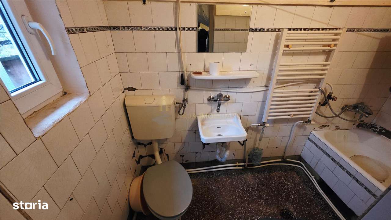 CASA 2 CAMERE 68 MP TEREN 701 MP  APAHIDA-17