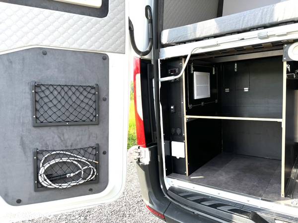 Mercedes-Benz Sprinter - 30