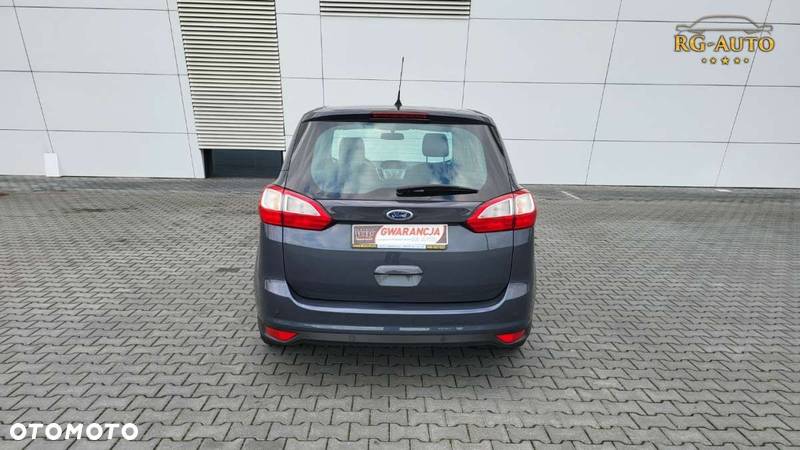 Ford Grand C-MAX - 10