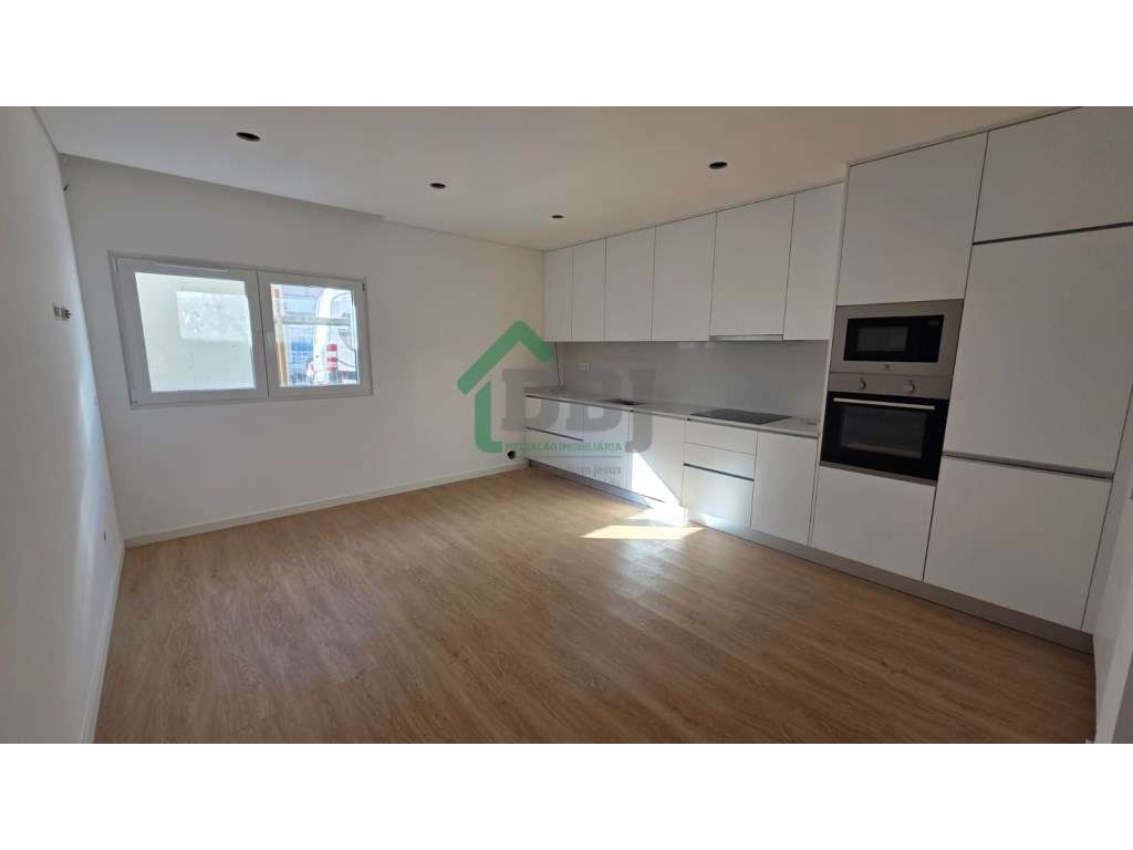 T1 Novo - Edifício Cidade Nova - Grande imagem: 2/13