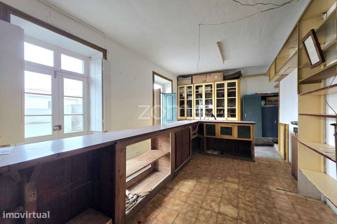 Moradia T4 com entrada lateral - Achada, Nordeste - Grande imagem: 4/25