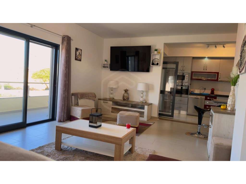 Excelente apartamento T2 a 900 metros da Praia de Quarteira, Algarve - Grande imagem: 4/40