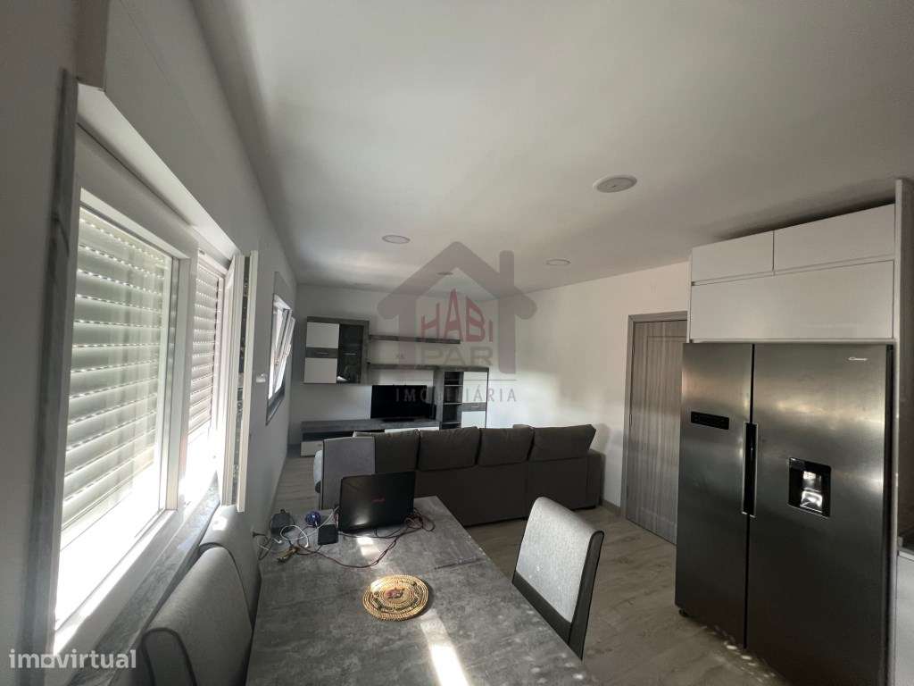 Excelente Andar Moradia ,Com Logradouro - Grande imagem: 3/28