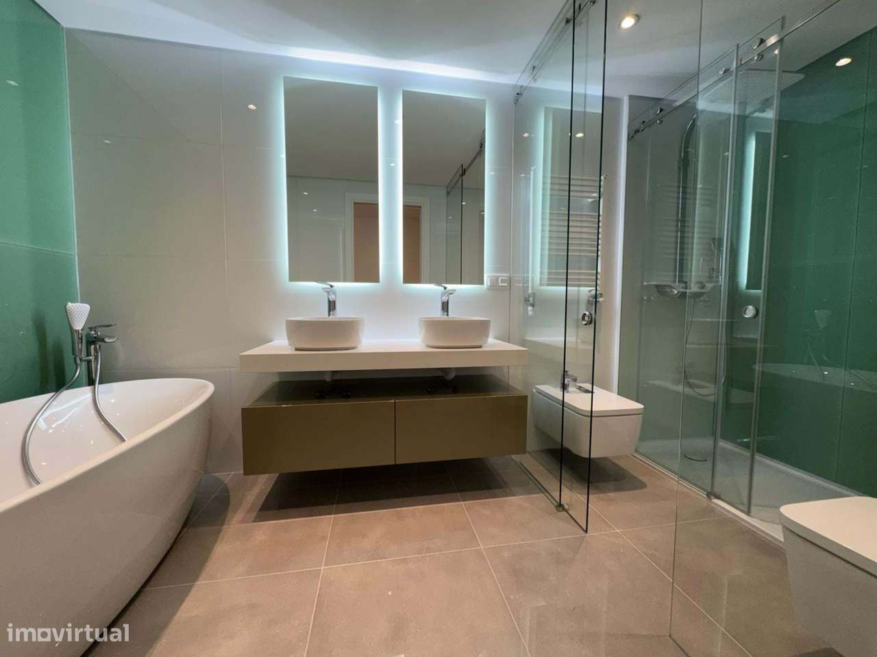 Apartamento T3 c/ vista rio-17