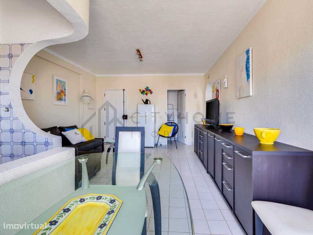 Apartamento T1 com Piscina e Varandas em Albufeira-8