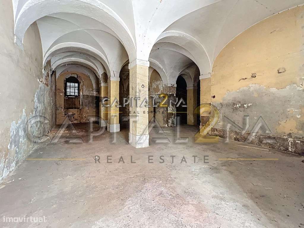 Prédio Devoluto com Projeto Aprovado na Baixa de Lisboa-34