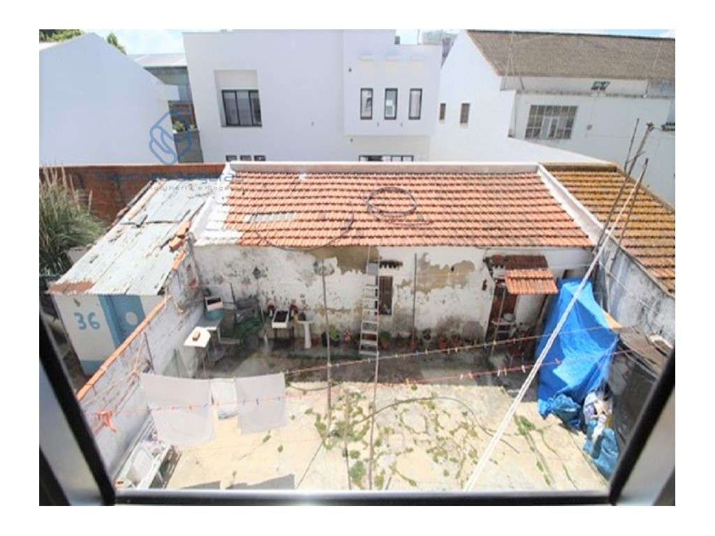 Prédio, com 2 andares com utilizações independente - Centro Moita-2