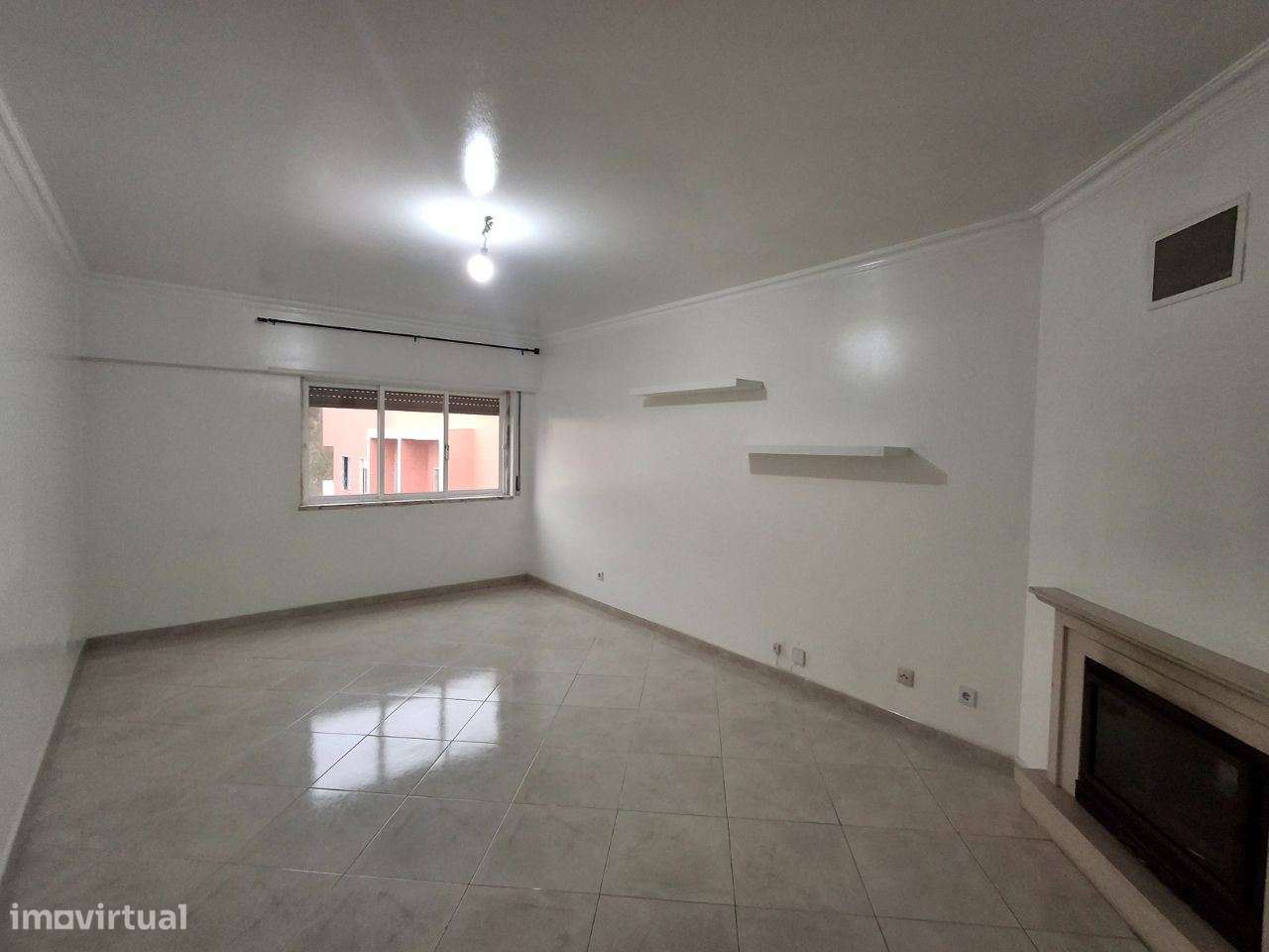 RD120 | T1 em São Marcos, cozinha equipada, excelentes áreas-3
