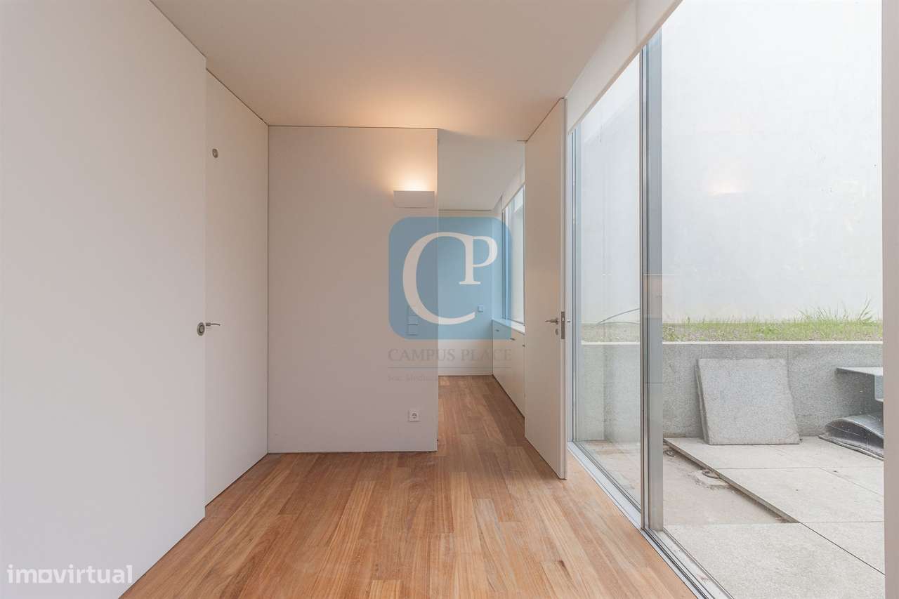 Moradia nova V5 à Avenida dos Combatentes no Bonfim, Porto-13