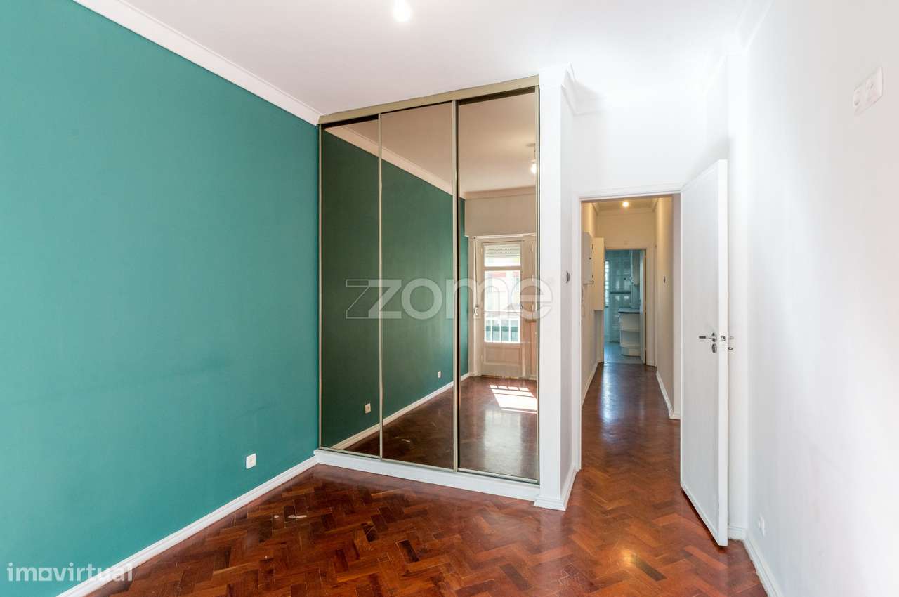 T2 em Carnide - junto ao Colégio Militar - Grande imagem: 3/25