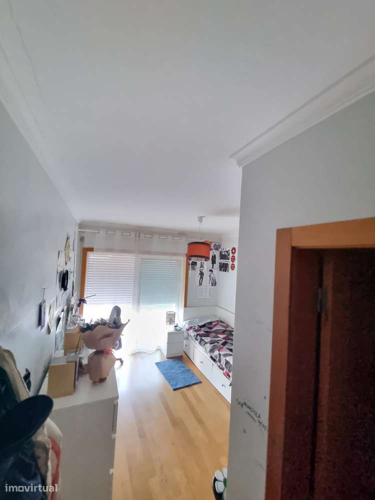 Apartamento T2 com excelente terraço no Vinhal, V. N. Famalicão-6