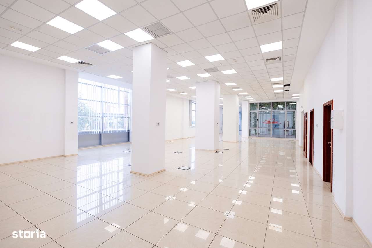 Spațiu comercial premium, clădire modernă, parcare privată - Imagine principală: 4/8