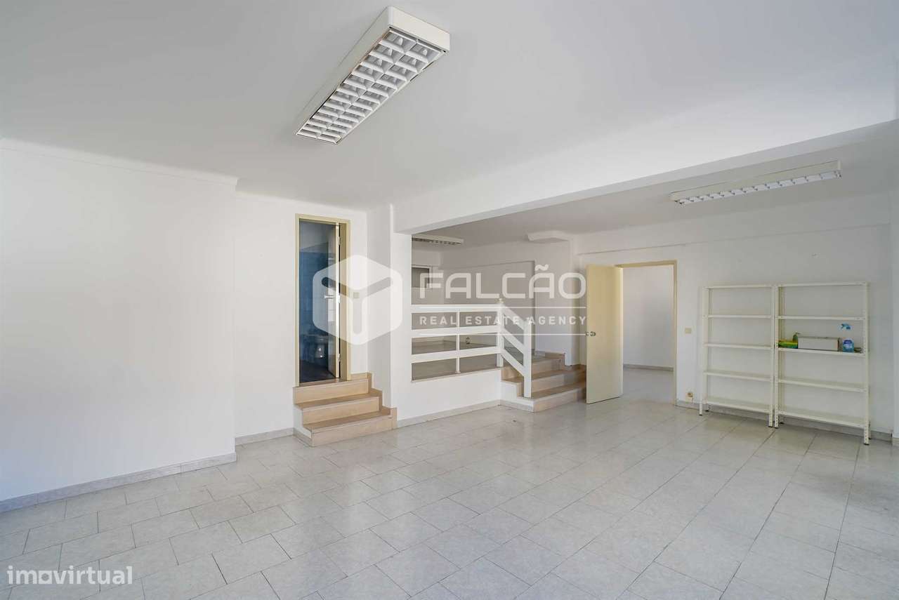 Loja T1 Venda em Santarém (Marvila), Santa Iria da Ribeira de Santarém-9
