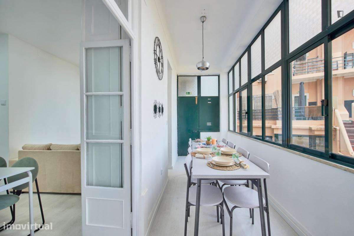 Quarto - localizado em Marquês de Pombal Lisbon - Grande imagem: 4/10