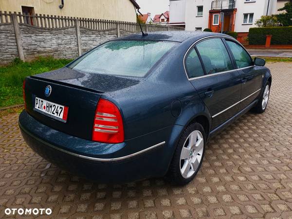 Skoda Superb 2.5 V6 TDI Platinum Tiptr - 4