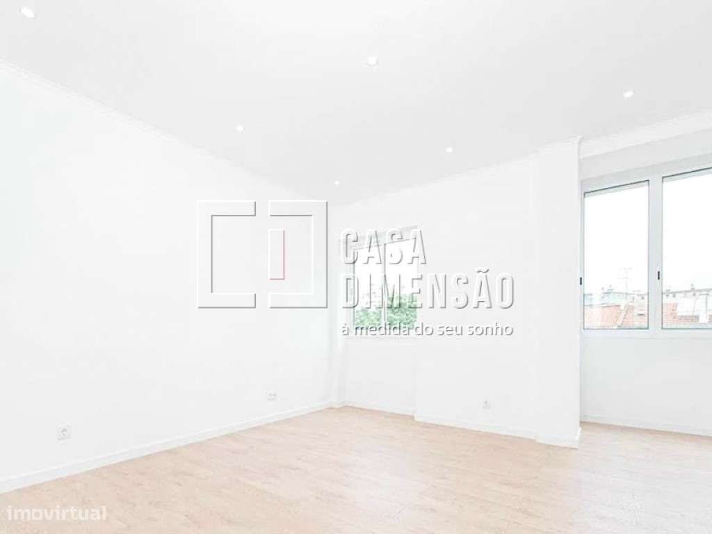 Apartamento T3 em fase de remodelação, em Queluz!! - Grande imagem: 4/21