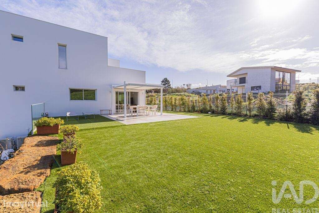 Moradia isolada T4 em Santo Isidoro de 220 m2 - Grande imagem: 3/40