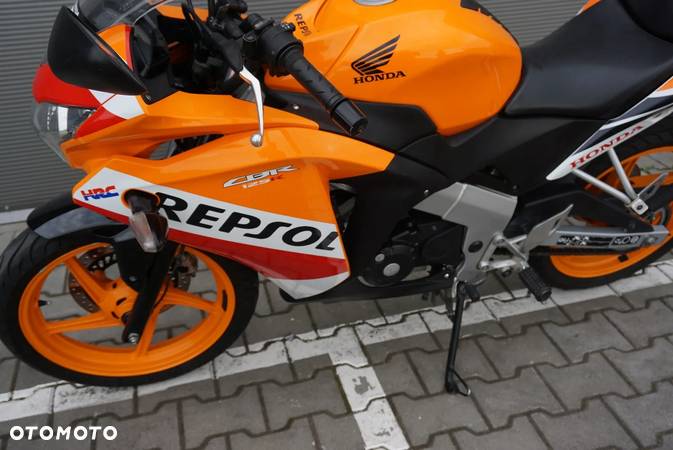 Honda CBR - 12