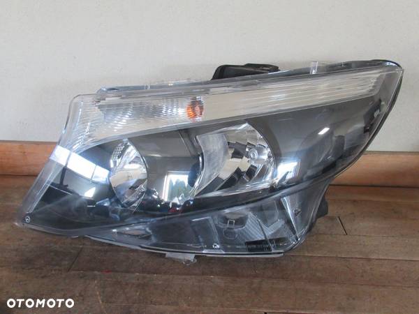 LAMPA PRZEDNIA PRZÓD LEWA PRAWA MERCEDES VITO W447 2014-2019 rok CZARNA - 2