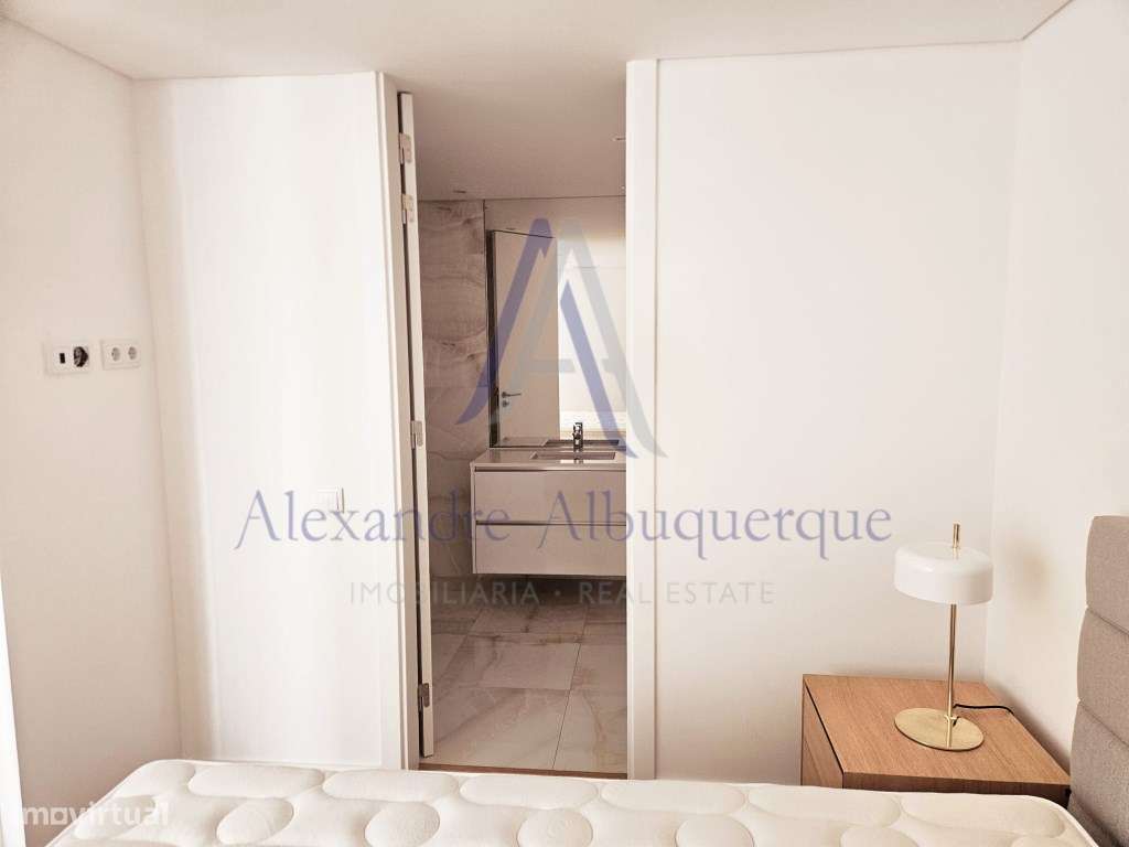 Apartamento T0+1 com solário na 1º linha da praia-6