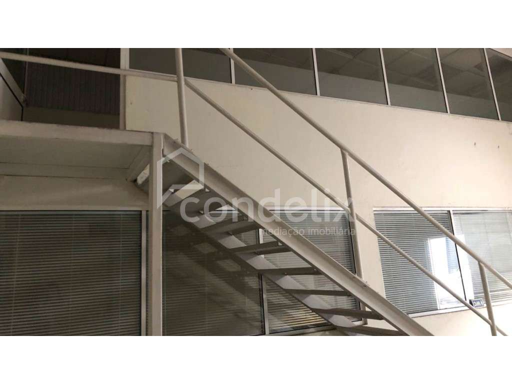 Armazém para venda em Silvares, Lousada - Grande imagem: 2/12