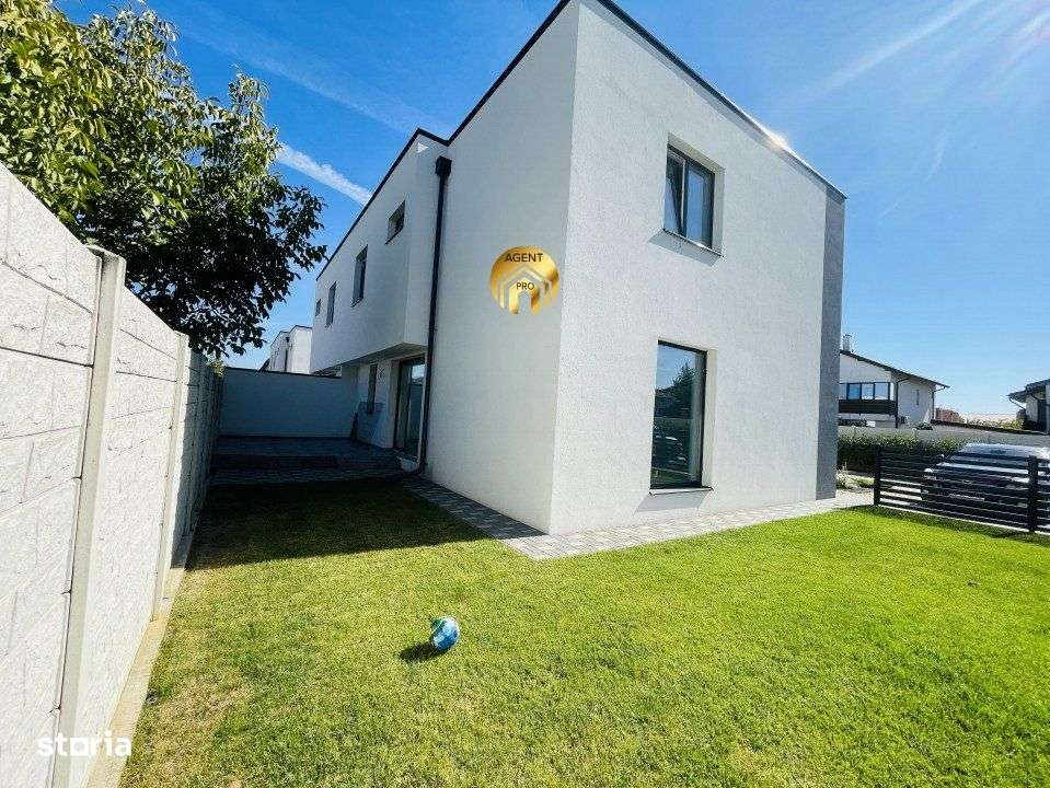 Casa de Vanzare 5 camere, 3 bai, garaj de 28mp - Imagine principală: 5/6