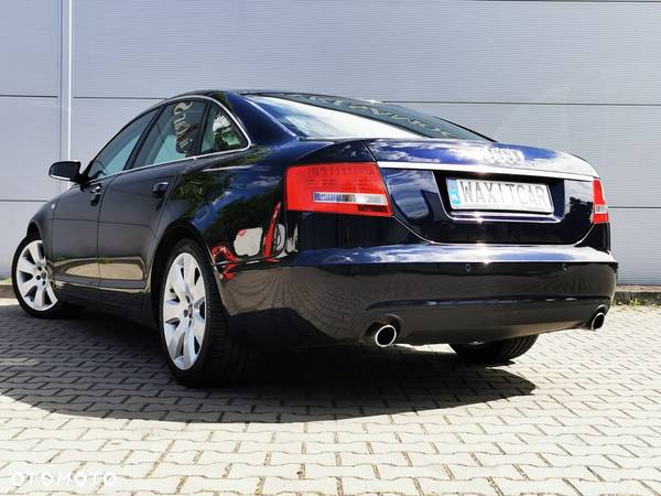 Audi A6 2.4 - 5