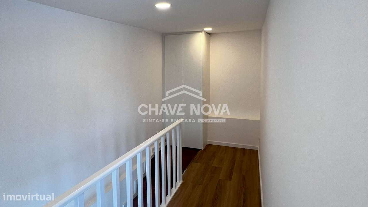 Moradia T2 Duplex na Cirvunvalação - Grande imagem: 5/11