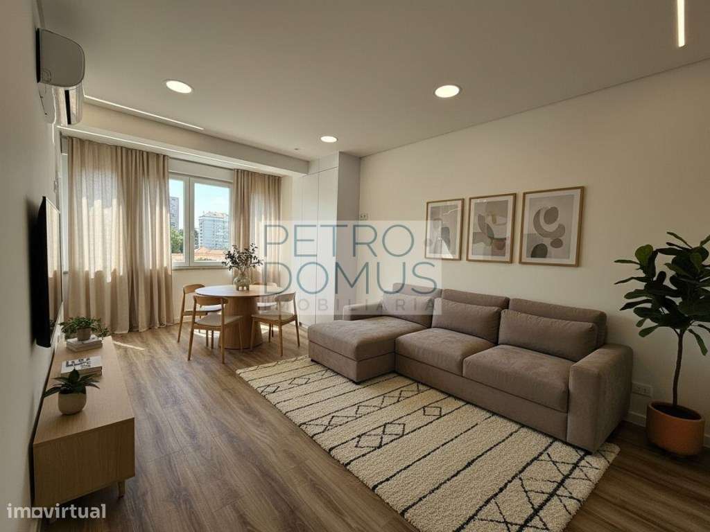 T1 TOTALMENTE RENOVADO COM GARAGEM E ARRECADAÇÃO - BENFICA - Grande imagem: 3/23