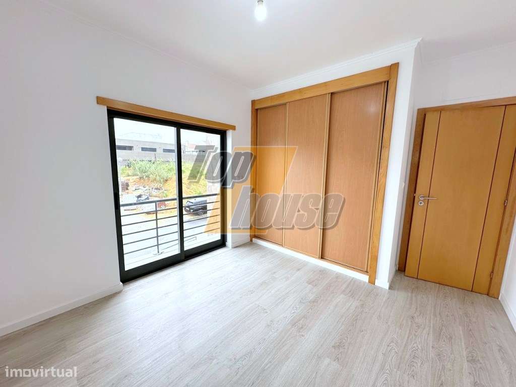 Moradia Isolada T5 Com Cave-21