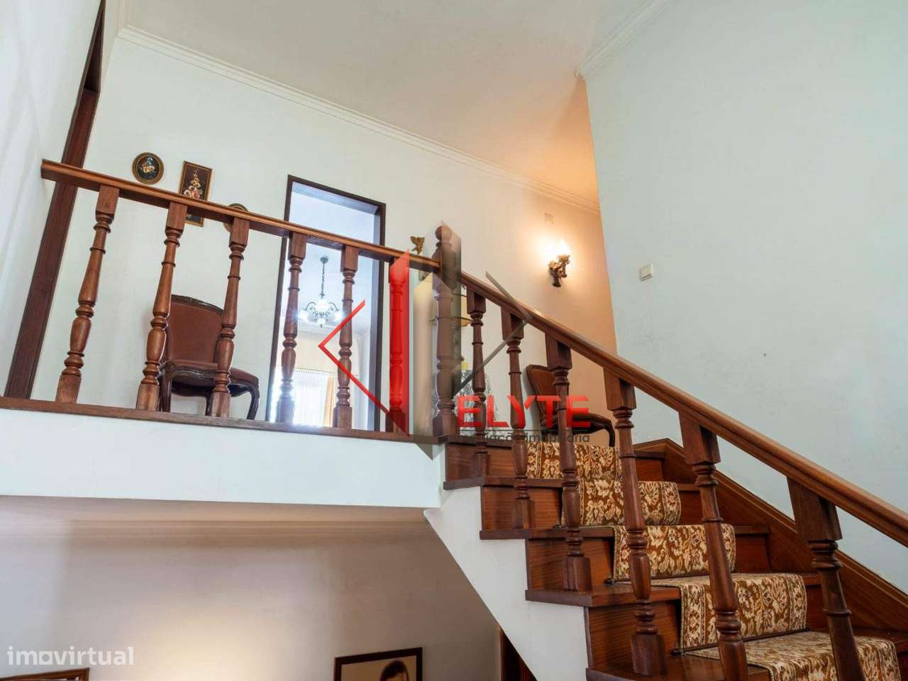 Moradia T7 no centro de Samora Correia-26