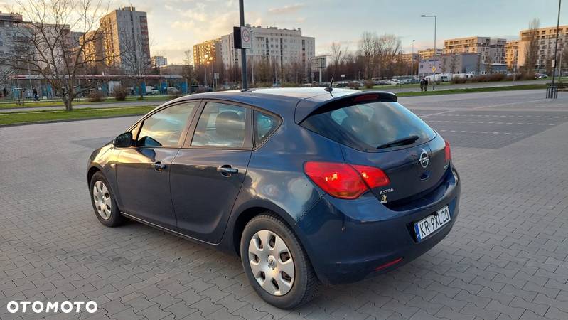 Opel Astra - 5