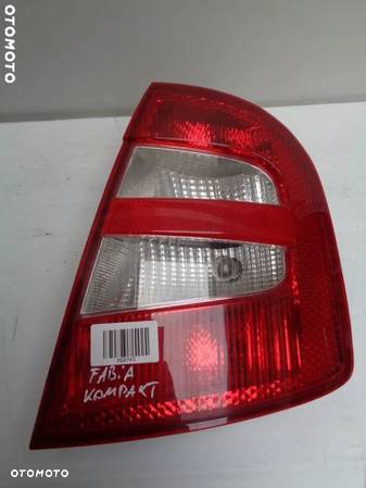 Lampy tylne lewa prawa SKODA FABIA - 2