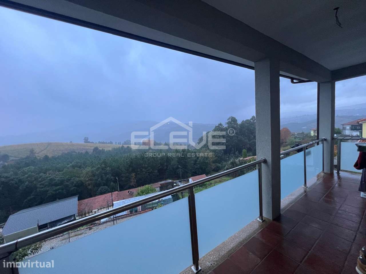 Excelente Moradia T3 Mondim Basto Renovada-15