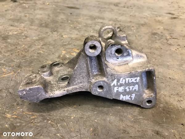 FORD FIESTA MK7 1.4 TDCI ŁAPA PODSTAWA WSPORNIK ALTERNATORA 9641715480 - 3