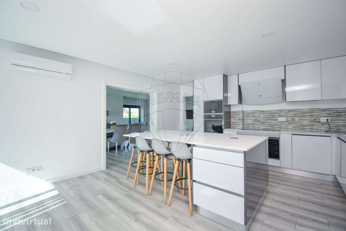 Moradia T5 para venda-17