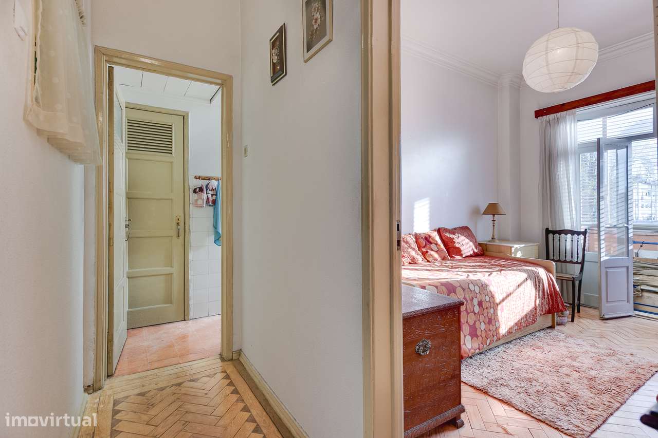 Apartamento T2 com Varandas em Todas as Divisões – Amadora Este - Grande imagem: 5/28